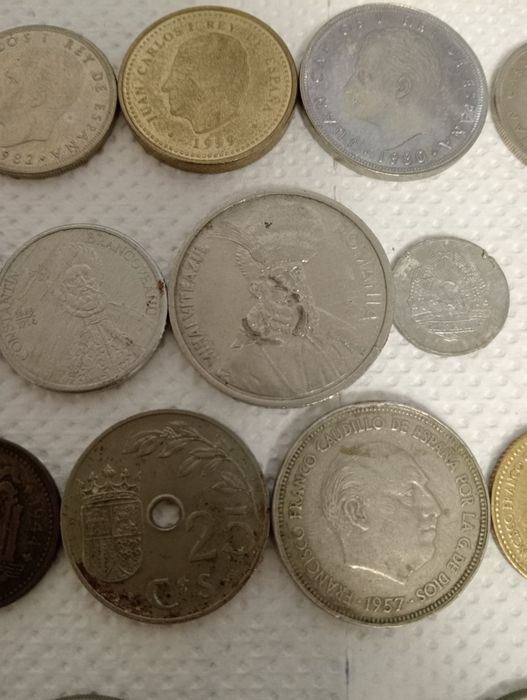 Am multe monezi vechi din mai multe țări europene