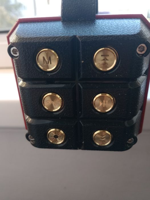 Boxă wireless portabilă încărcare solară