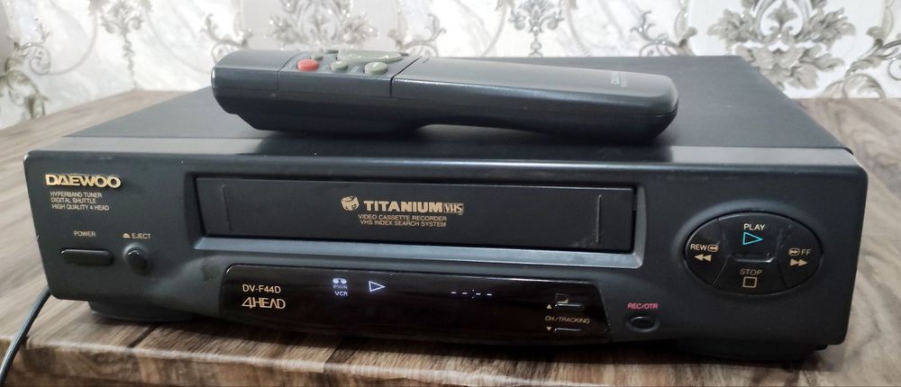 Daewoo Титан видеомагнитафон