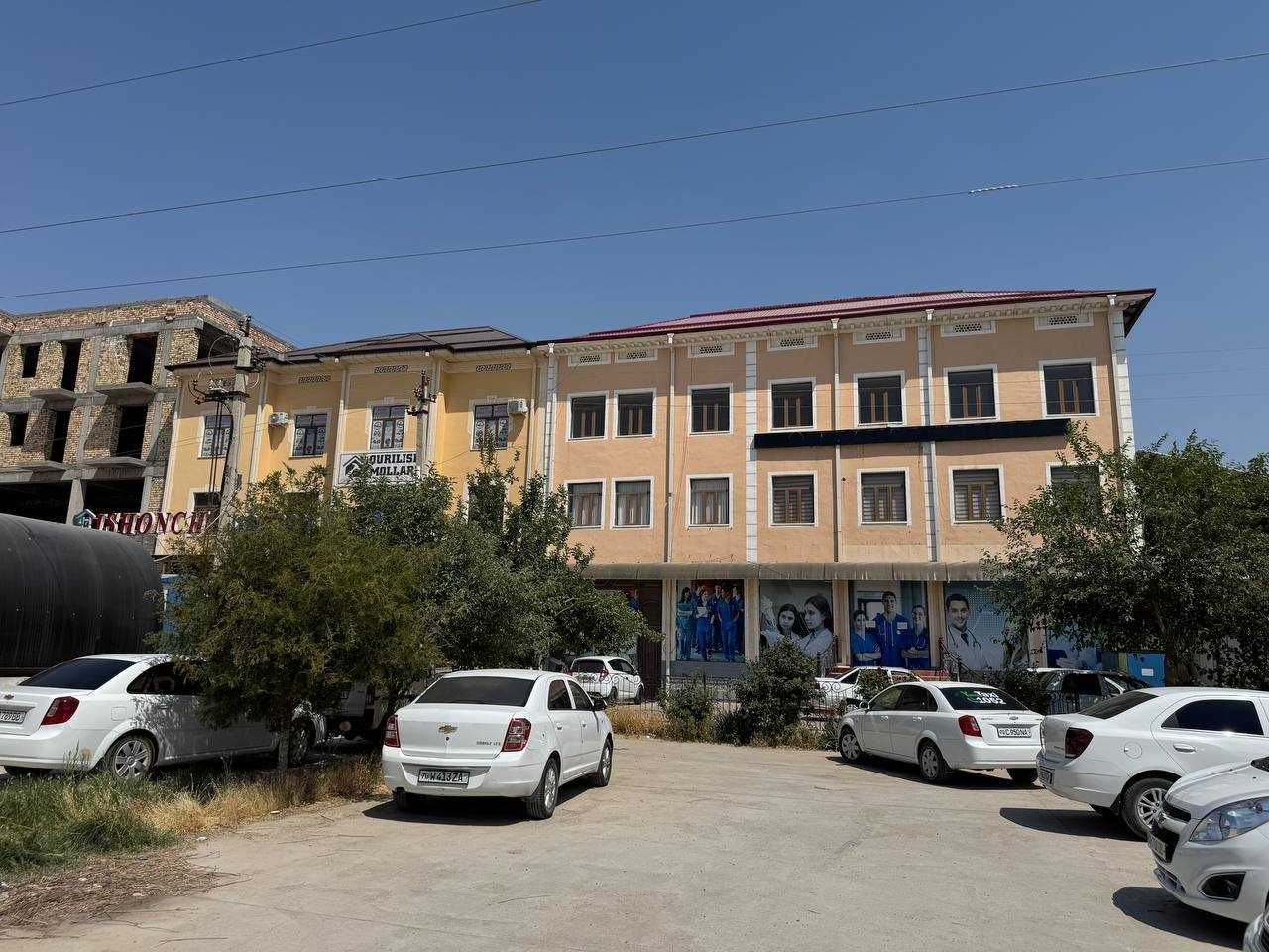 Qashqadaryo viloyatida Savdo va ishlab chiqarish binosi sotiladi