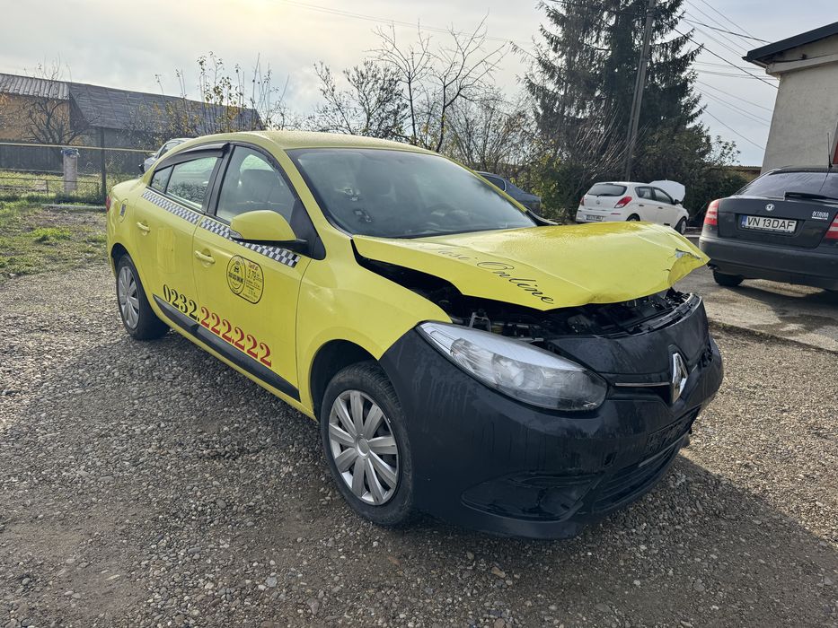 RENAULT FLUENCE 2016 avariat 1,6 benzina EURO 6 Primul Proprietar