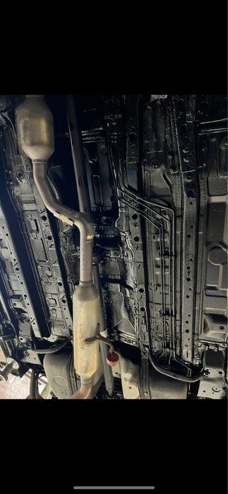 Антикоррозийная обработка днища и арок автомобиля