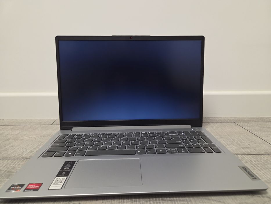 Vand Laptop Lenovo IdeaPad 1 Cu Ryzen 7