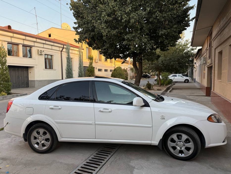 Chevrolet Jentra avtomat