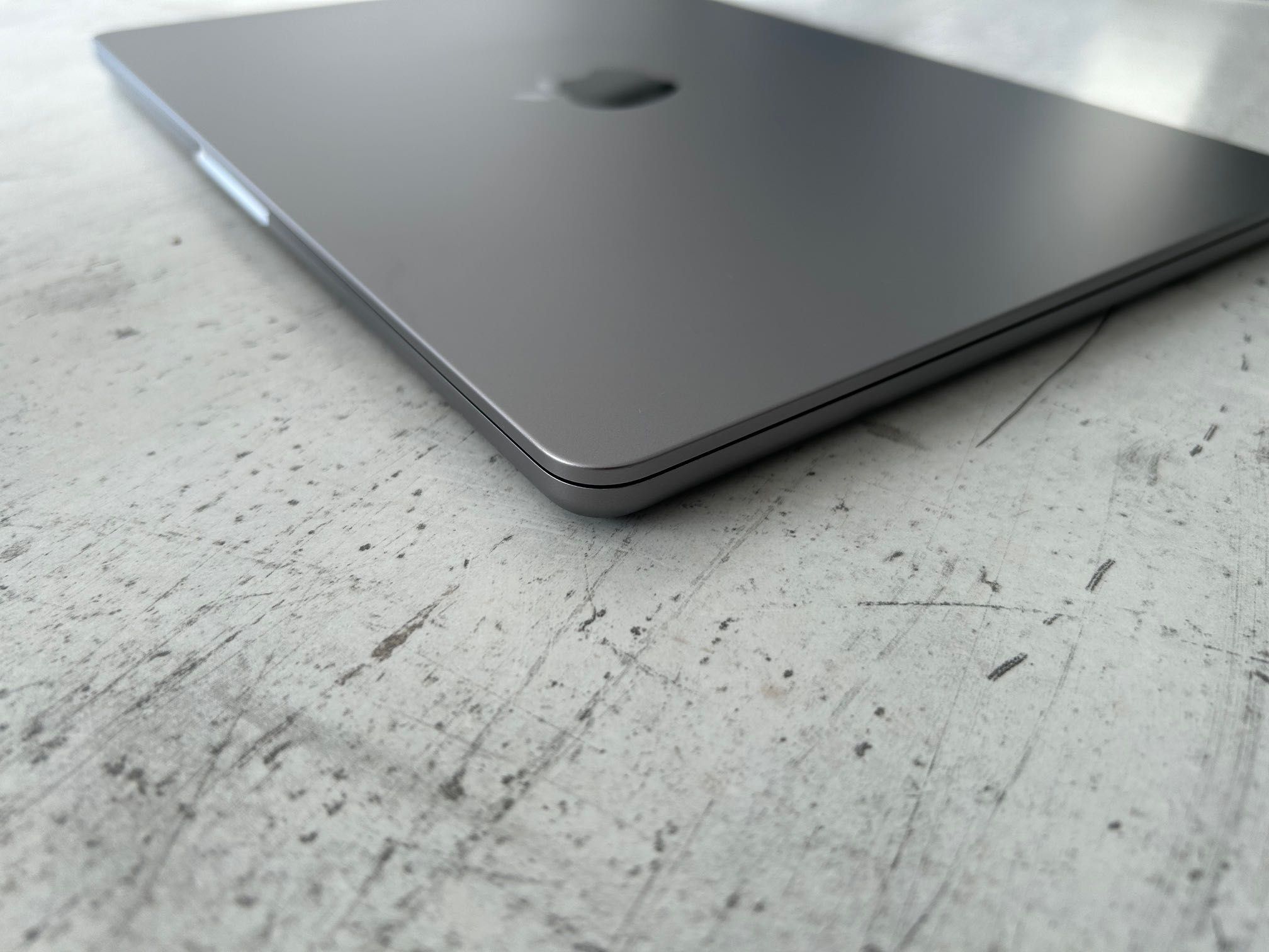 MacBook Air 13" M3 Chip 8-CPU, 10-GPU, 16RAM, 512 SSD,ГАРАНЦИЯ 12.2025