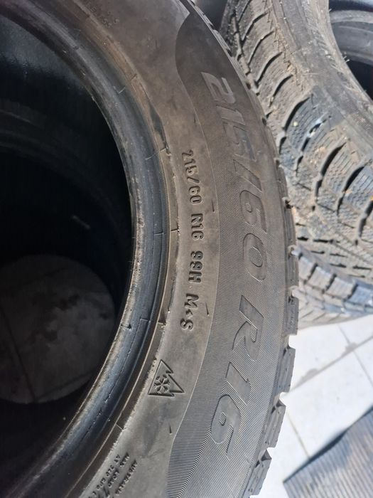 Anvelope Iarnă Pirelli 215 60 16