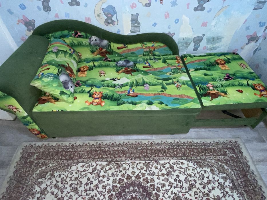 Диван детский раздвигается сдвигается