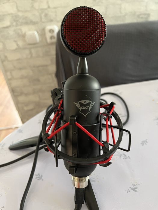 Студийный USB-микрофон Trust GXT 244 Buzz Streaming