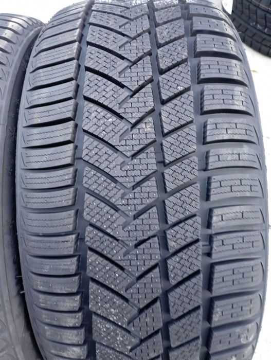 Anvelope Sunny 235/40/18 Noi De Iarna