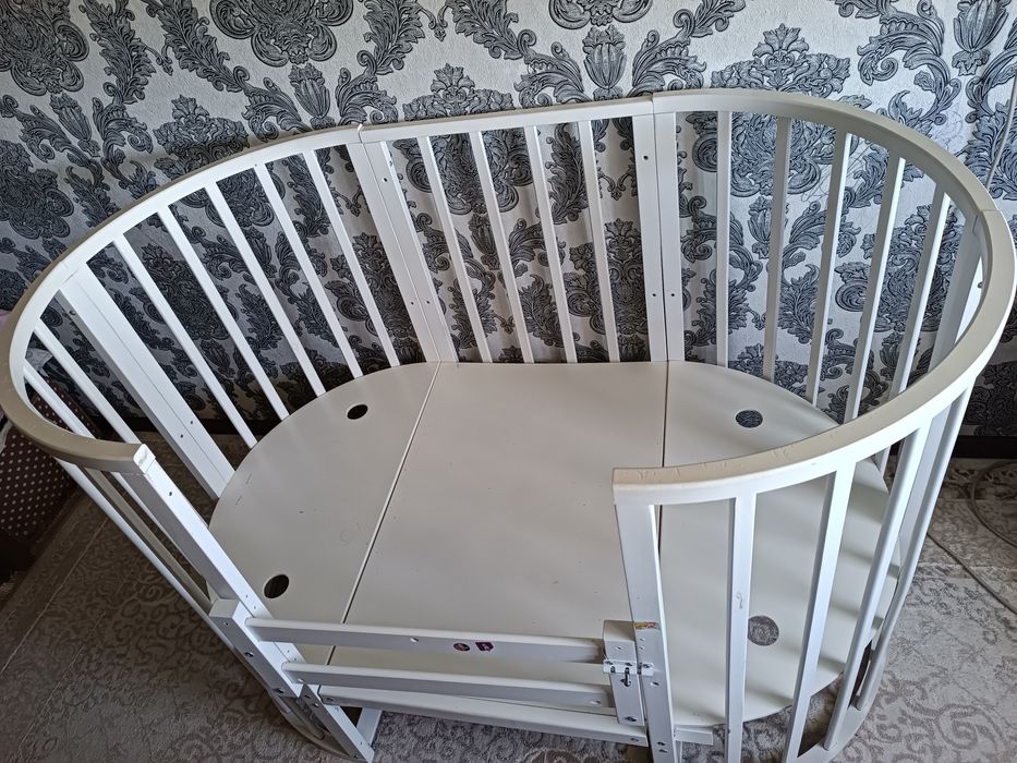 Продам детскую кроватку трансформер 9 в 1