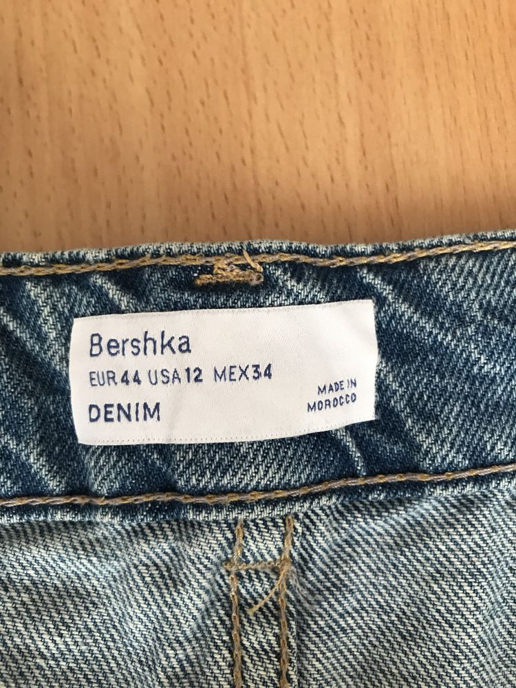 Джинсы от Bershka