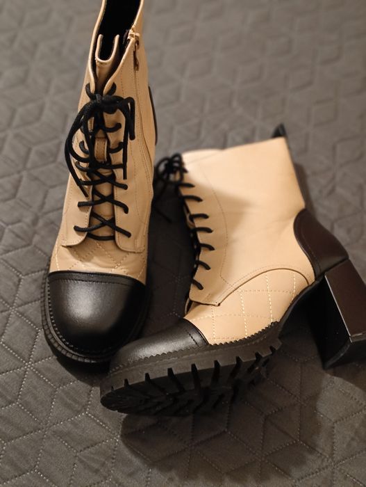 Кожени дамски боти