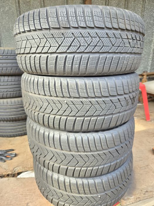 4бр. 225 45 17 Pirelli зимни.