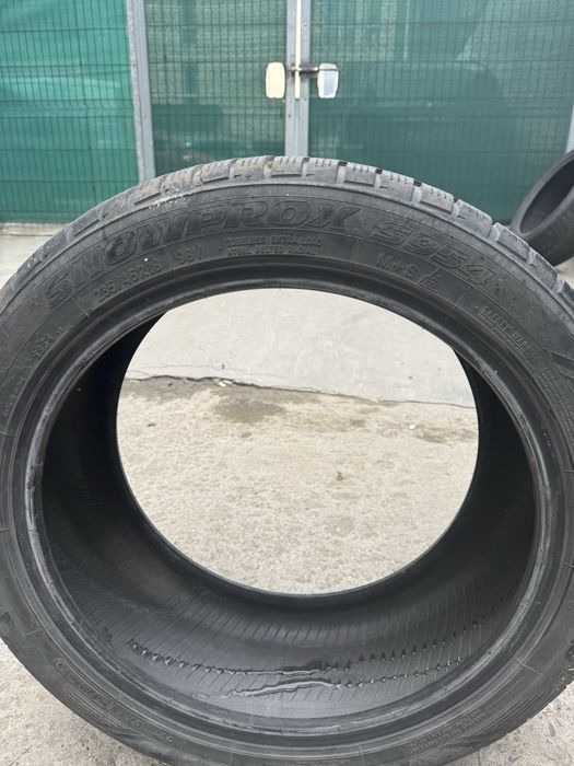 2бр Зимни Гуми Toyo 235/45 R18
