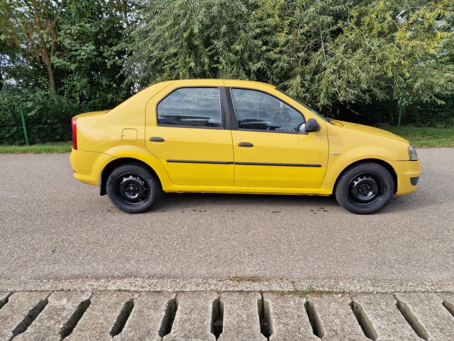Dacia Logan 2011