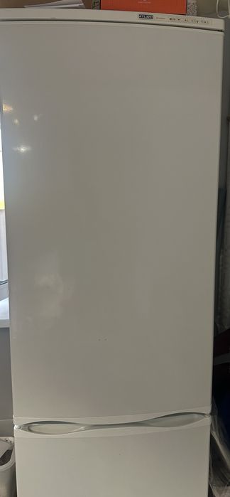 Продам холодильник Алтант