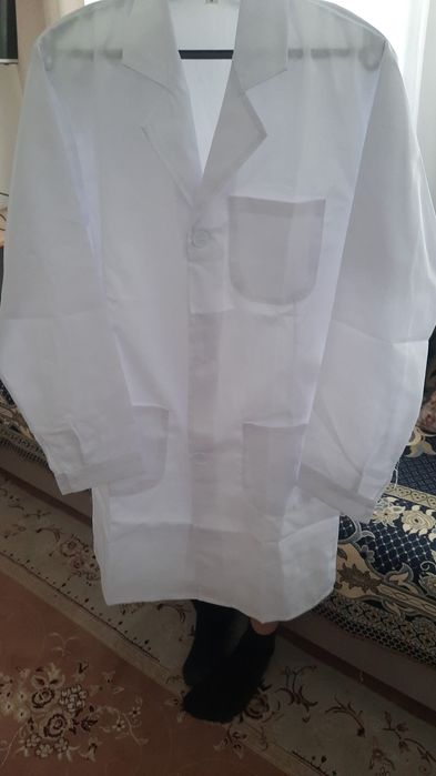 Продам Медицинские халаты новые