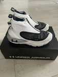 Under armour hover phanton 2