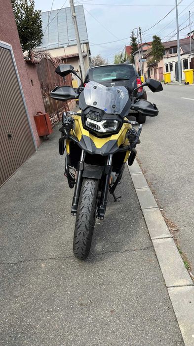 BMW F750GS 2019 - Galben Auriu + Cauciucuri OffRoad Mitas