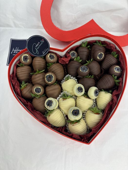 Клубника в шоколаде Подарки Сладкий набор Qulupnay shokolad Podarki