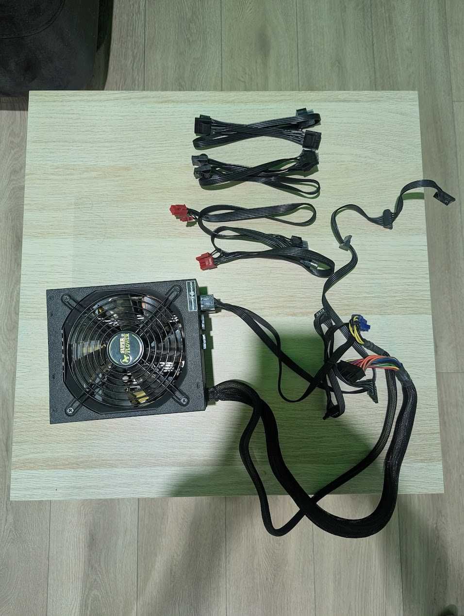 Sursa SuperFlower 550W Modulara