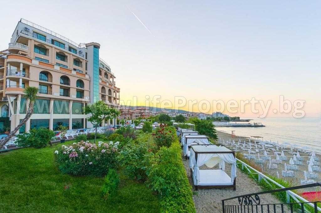 Двустаен апартамент с гледка море в „Grand Hotel St. Vlas“, Свети Влас
