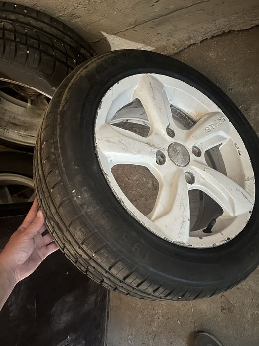 Продам летние шины