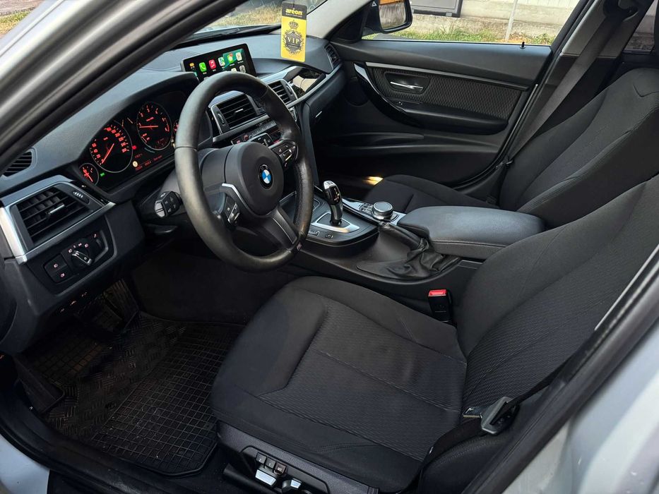 BMW 320d xDrive | Faruri full LED Adaptive | Pachet Business