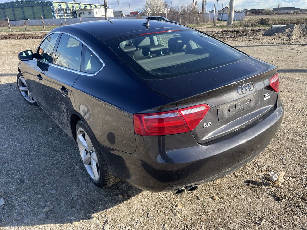 Usa / portiera stanga / dreapta fata / spate Audi A5 b8 LZ7L