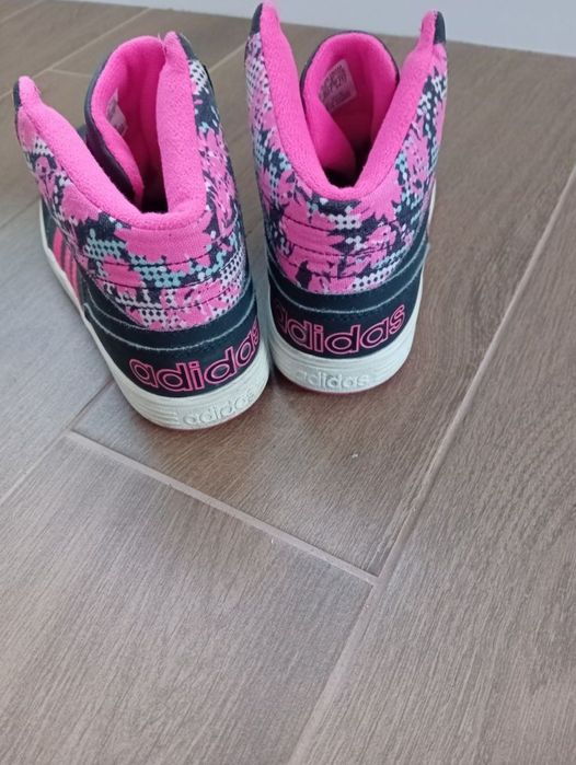 adidasi adidas fete fata 36 37 stare impecabila noi pantofi sport