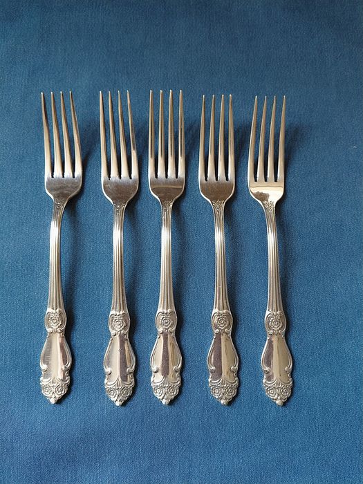 Мельхиоровые столовые вилки