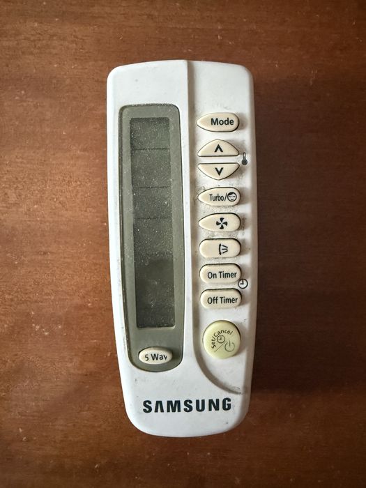 Климатик Samsung с външно тяло