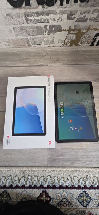 Срочно Хуавей  на 64 гиг торг