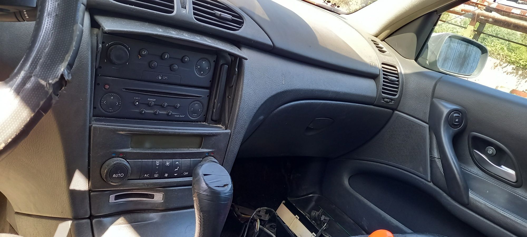 Renault Laguna II 2.2 dCi и 1.9 dCi на части