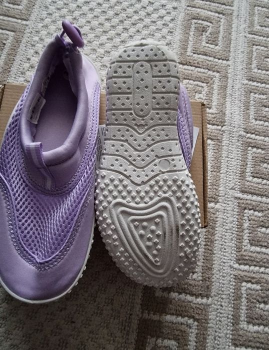 Papuci vara, plaja, nisip-marimea 33 34.Noi