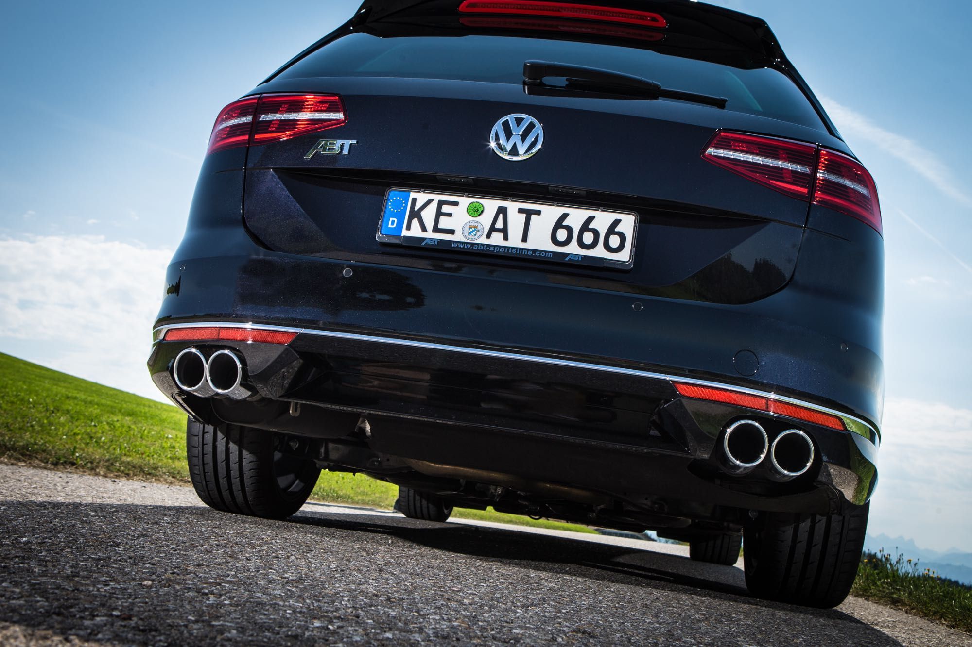 VW Passat Комби /B8/ 2014-2023 ABT Заден Спойлер
