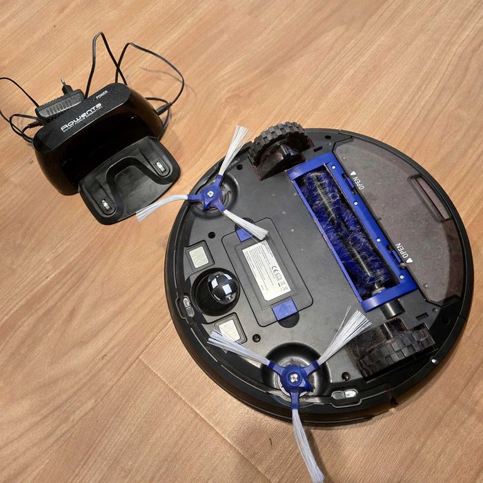 Vând robot aspirator!