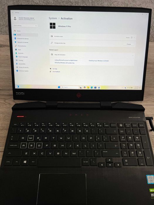 Laptop Gaming HP Omen 15-dc1032nq – i7, GTX 1650, 16GB, SSD 512GB W11