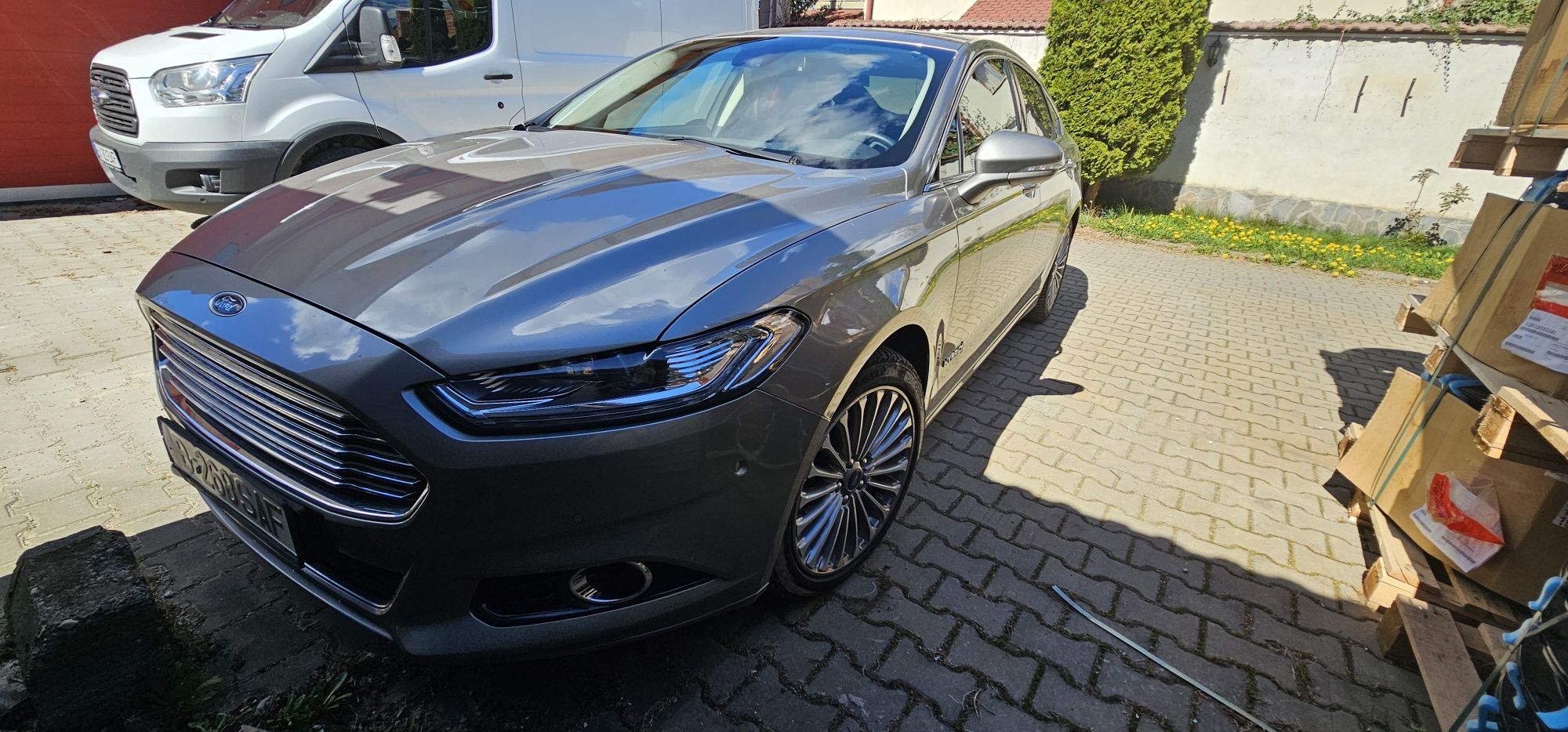 Ford Mondeo Titanium Hibrid