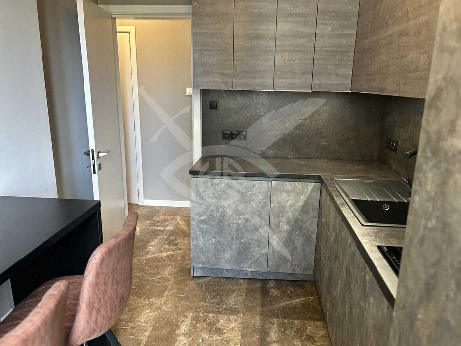 Дава се под наем Тристаен апартамент в София, Център - 110 кв.м за 1296.42 € - Снимка #4