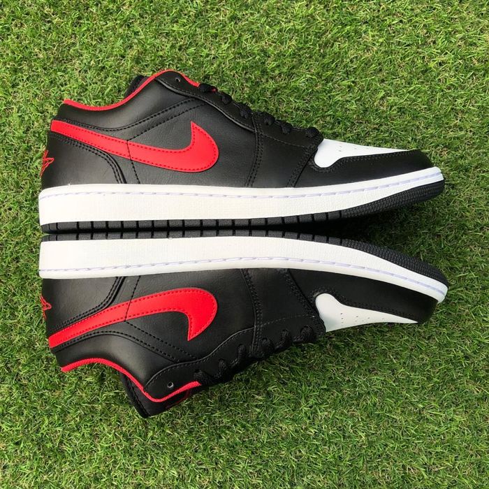 Jordan 1 Low White Toe- 42.5 , 45.5