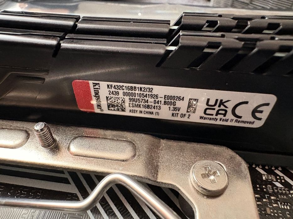 Placa de baza, memorie ram, cooler.