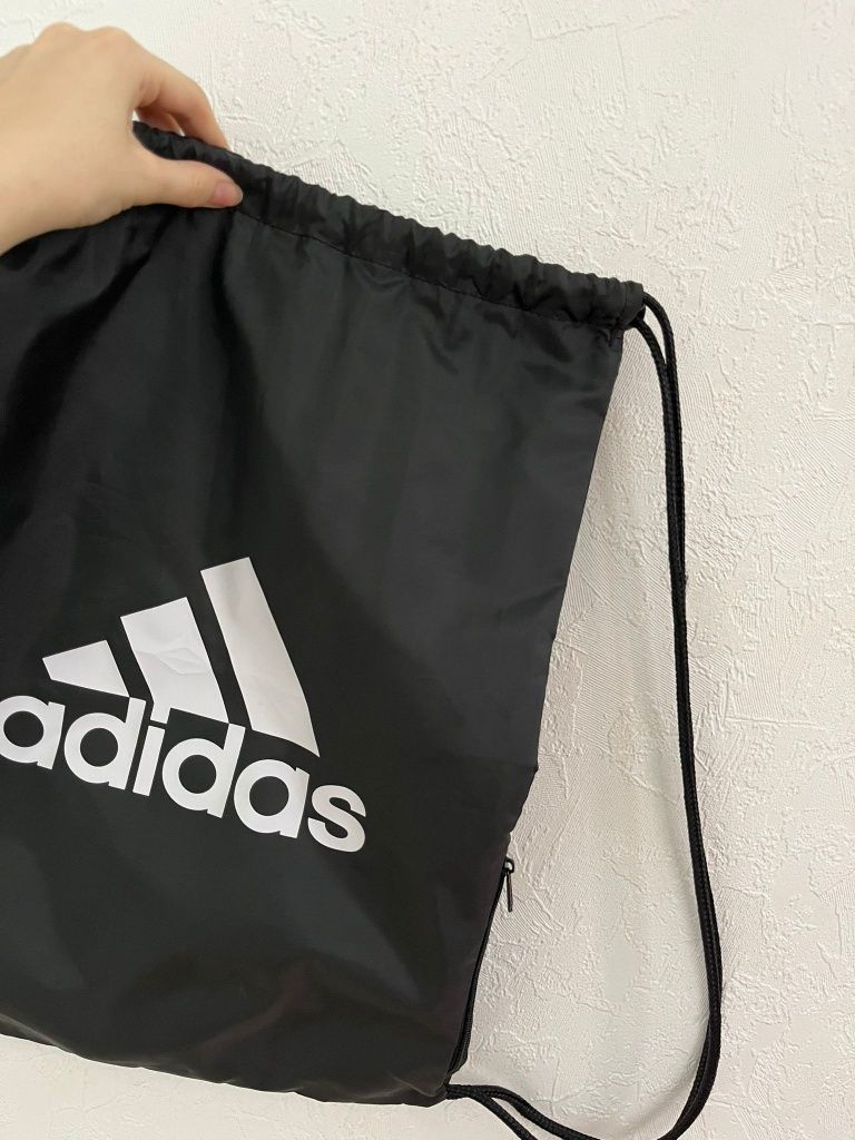 Оригинална чанта Adidas