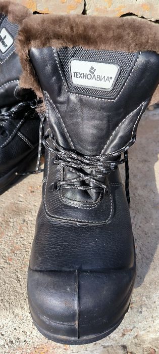 Продам ботинки СИЗ
