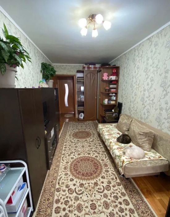 Срочно продается 2ком метро Максим Горький