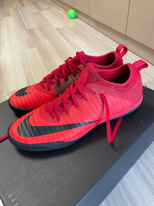 Футболни стоножки