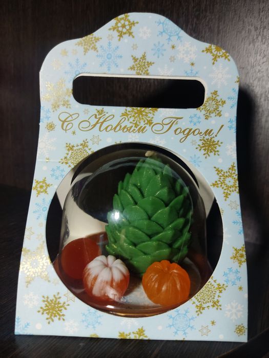 Новогодний набор подарок из мыла и свечи 3500тг