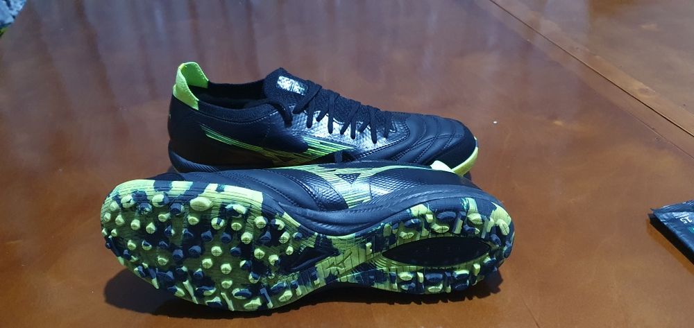 Sarakanojka, Mizuno morelia neo M8