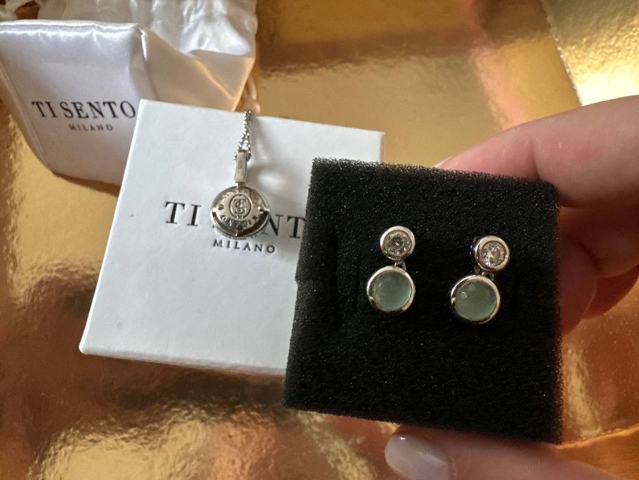 Лот различни бижута