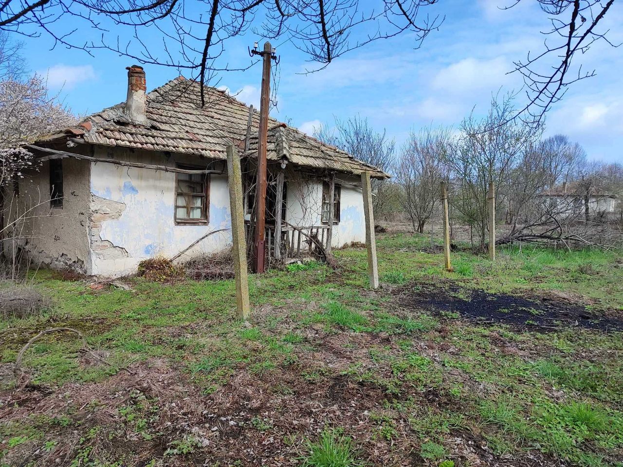 Продава се Къща в Пловдив, Въстанически - 1241 кв.м за 49 €/кв.м - Снимка #2
